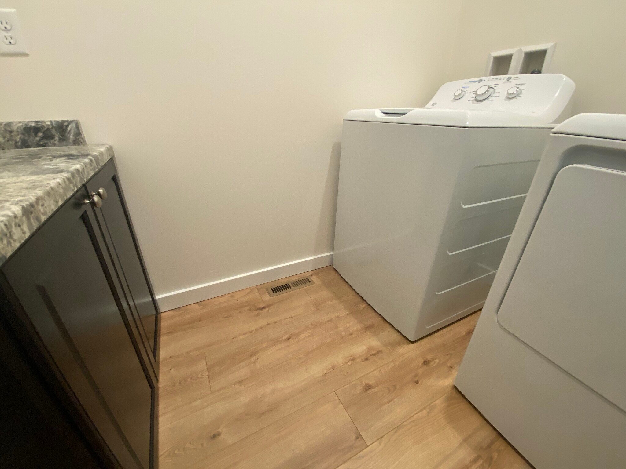 Laundry room - 214 S Minnesota Ave