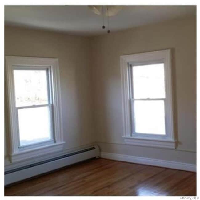 Building Photo - 26 Washington St