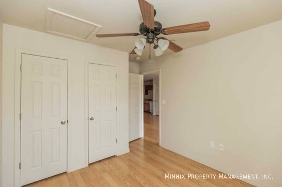 Building Photo - 203 27th St