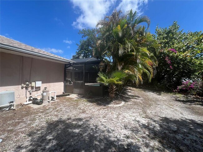 Building Photo - 1314 Beacon Dr