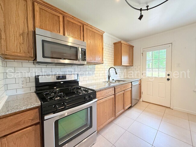 Building Photo - For Lease | Midtown Tulsa | Available Now!