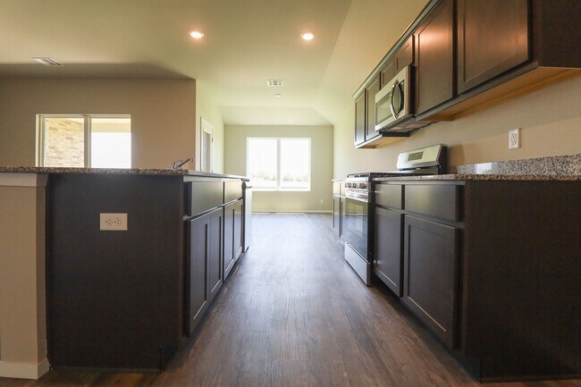 Building Photo - New Construction Home! 4 Bed 2 Bath With P...