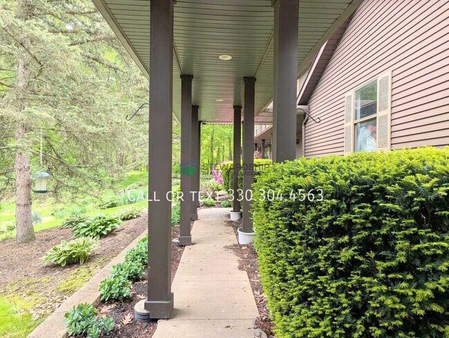 Building Photo - 3275 Myersville Rd
