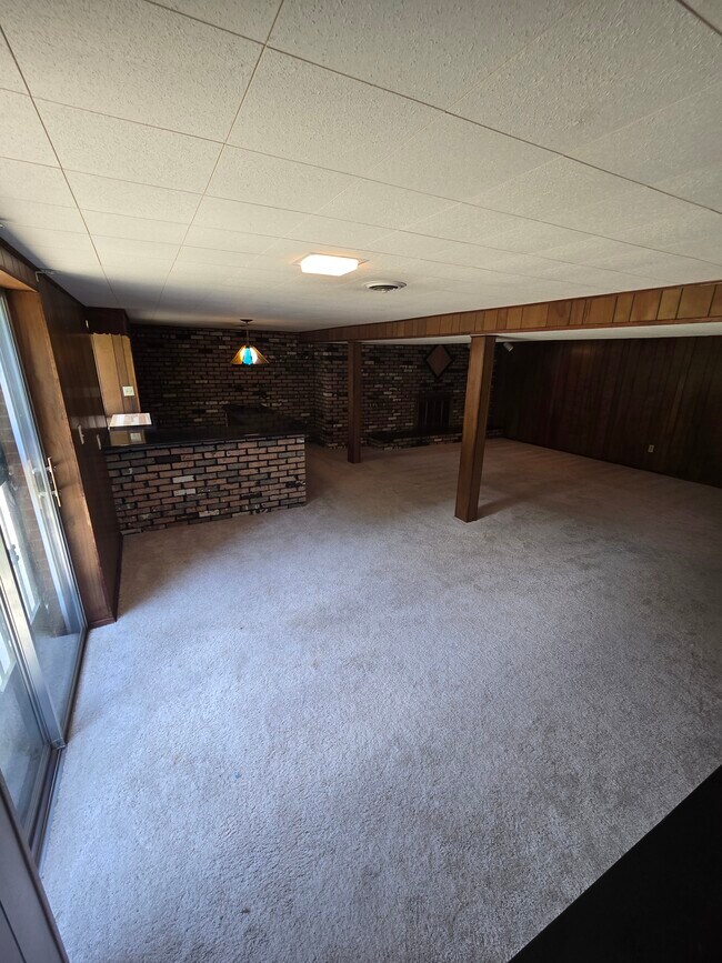 Building Photo - 3109 Dekalb Dr SW