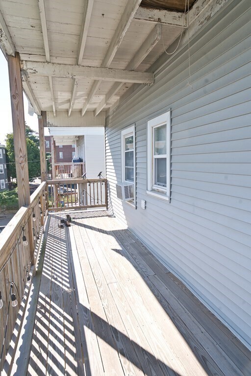 Building Photo - 344 Centre St