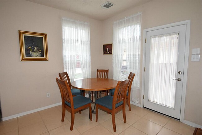 Building Photo - 12103 Ensenada Canyon Ln