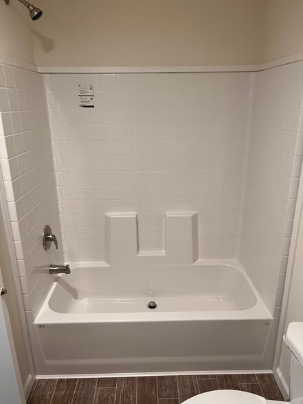 Building Photo - 2934 Summers Ln