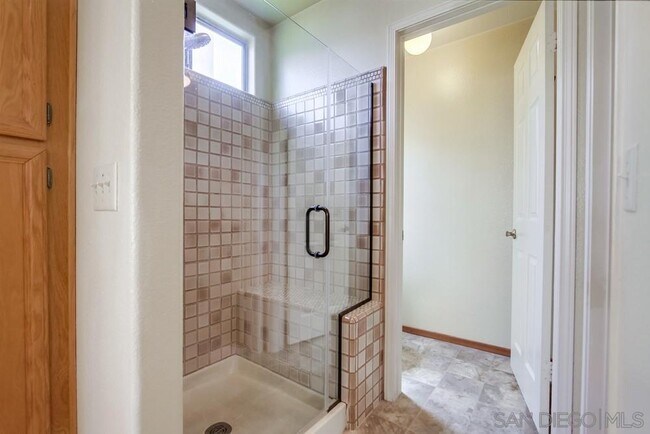 Building Photo - 11742 Avenida Sivrita