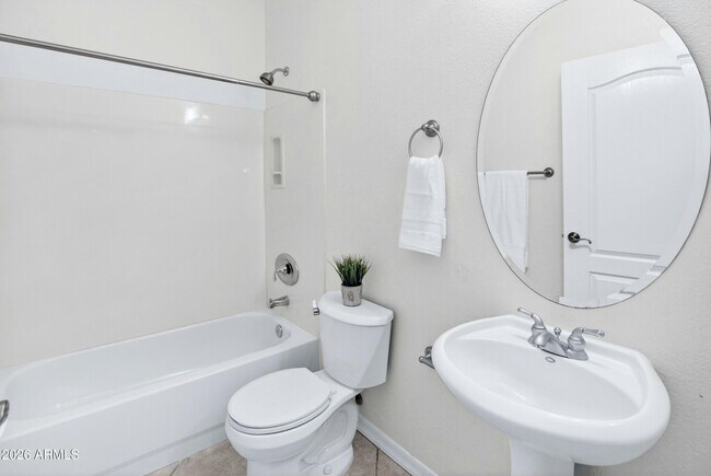 Building Photo - 4525 N 22nd St