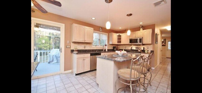 Building Photo - 15 Ryder Ct