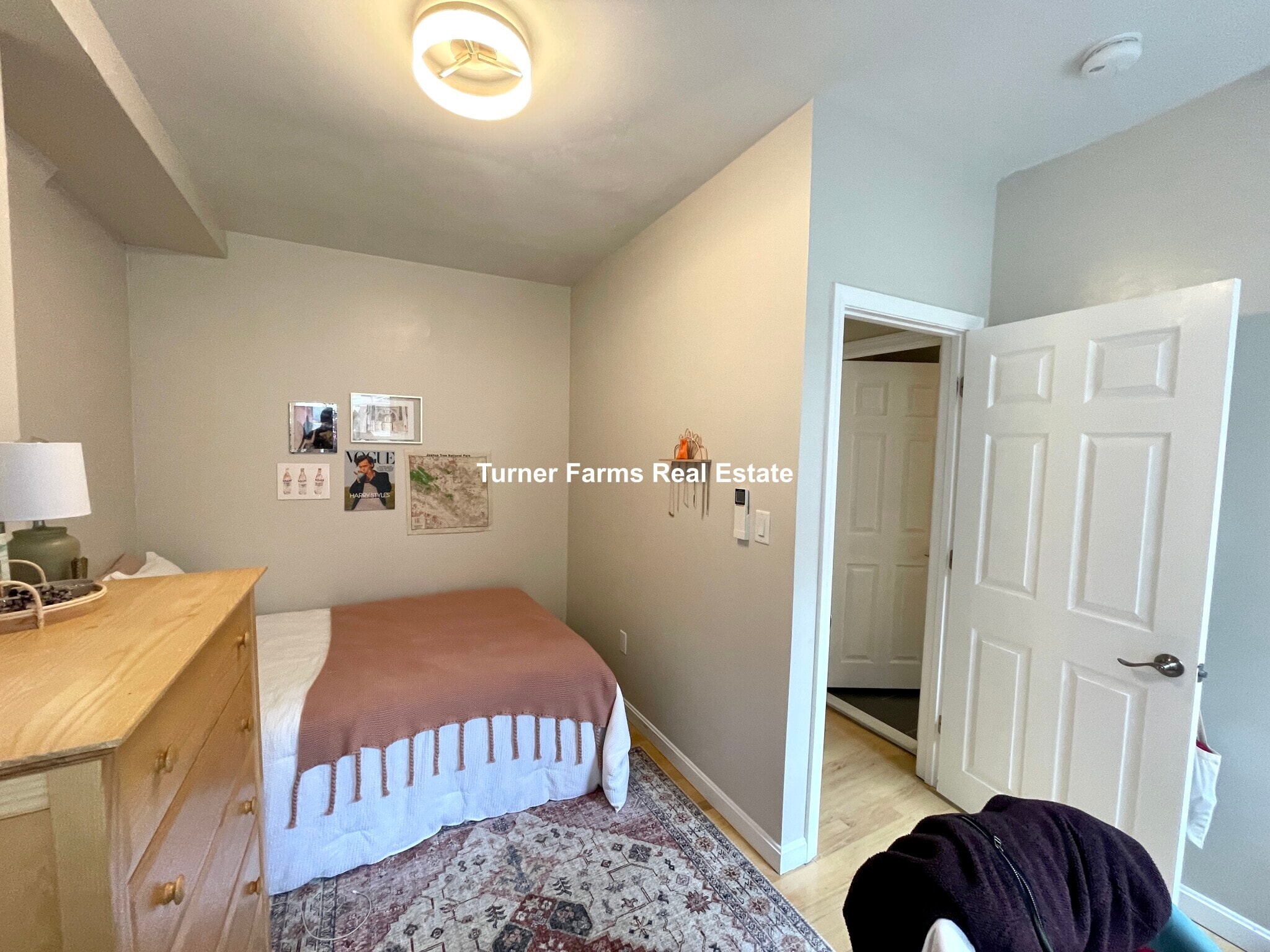 Building Photo - 91 Hudson St