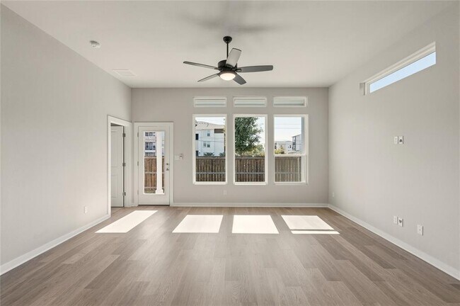 Building Photo - 2206 Luna Azul Vw