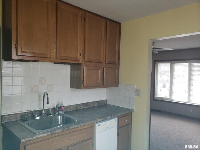 Building Photo - 2330 45th St