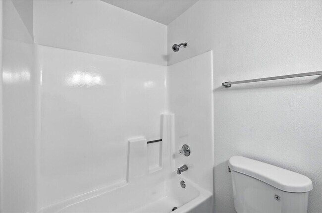 Building Photo - 31601 Avenida Maravilla