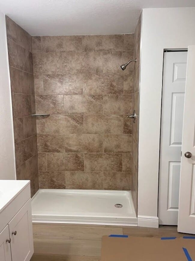 Building Photo - Beautiful fully remodeled home!