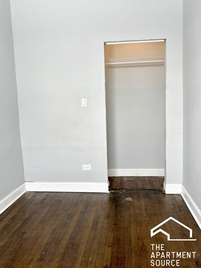 Building Photo - 1350 S Kedvale Ave