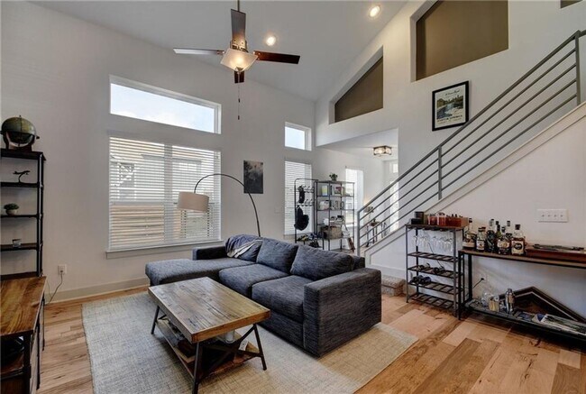 Building Photo - Eastwood at Riverside #47