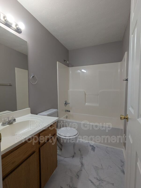 Building Photo - 103 Kenilworth Ct