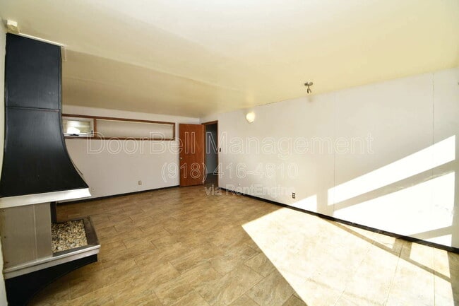 Building Photo - 5306 E 26th St