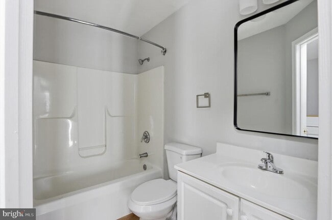 Building Photo - 6174 Silver Arrows Way