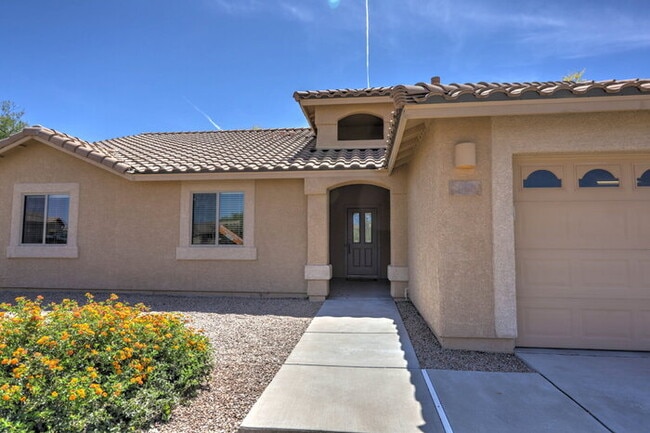 Building Photo - Madera Highlands