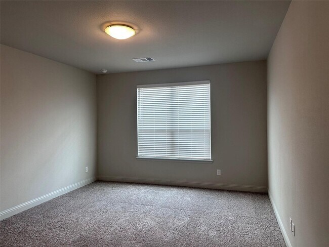Building Photo - 3205 Lucia Wy