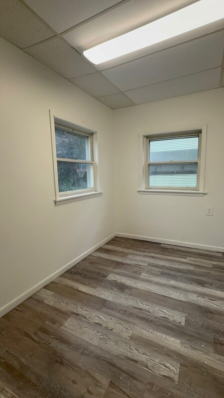 Building Photo - 292 Catherine St
