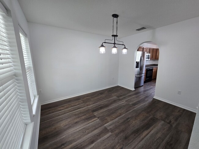 Building Photo - 110 Pine Bluff Blvd W