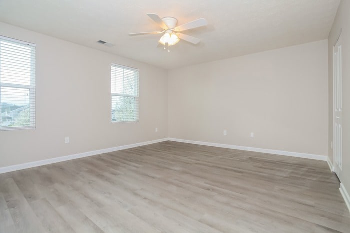 Building Photo - 5868 Anne Marie Dr