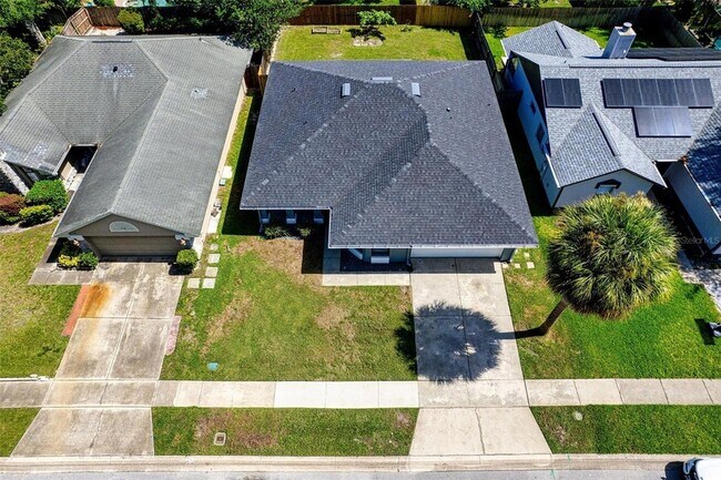 Building Photo - 308 Alba Ln