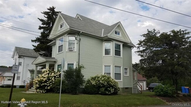 Building Photo - 94 Tubby St