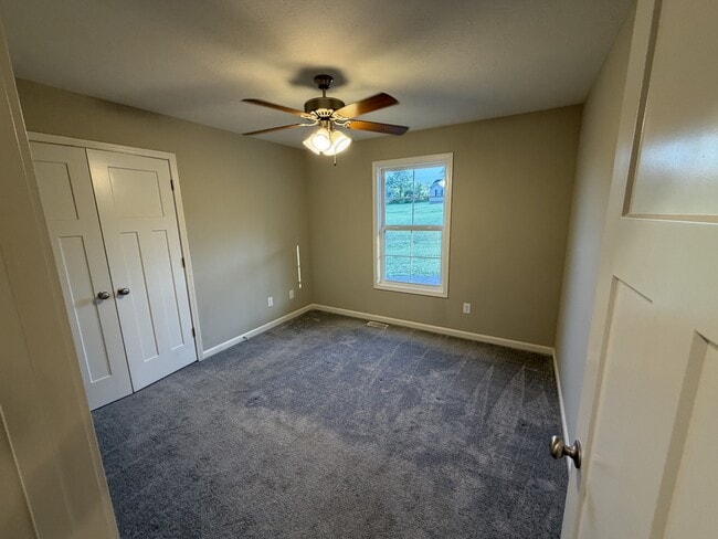Building Photo - 105 Bottle Dr