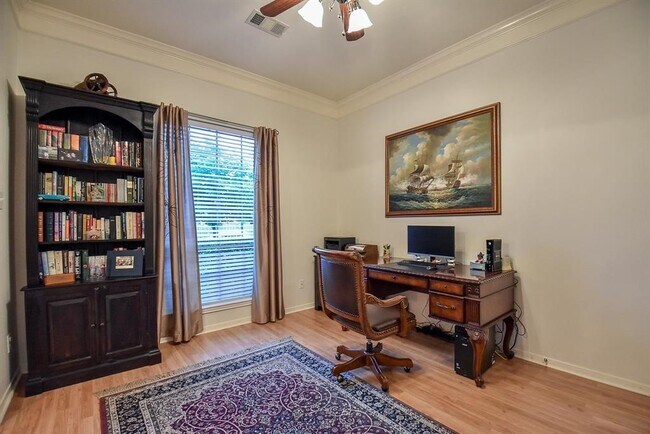 Building Photo - 18415 Little Fawn Dr