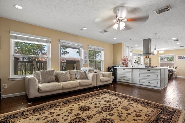 Building Photo - 8535 Morning Oak Ln