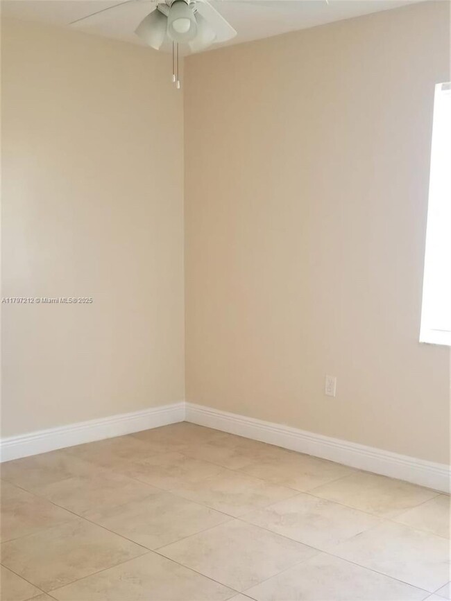 Building Photo - 26031 SW 130th Ave