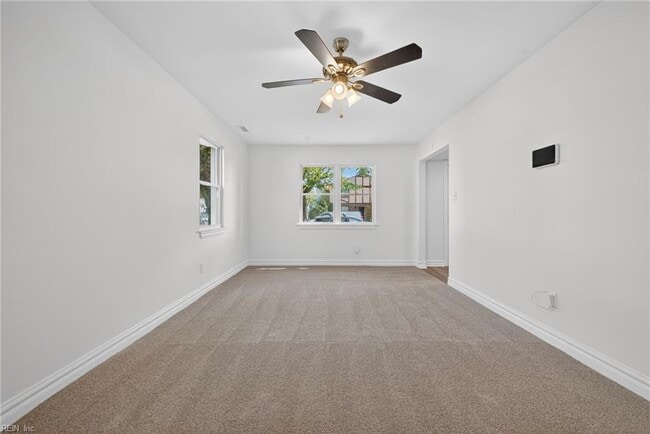 Building Photo - 5676 Weblin Dr