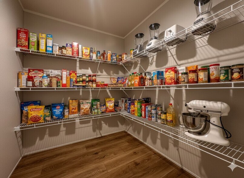 Building Photo - 18 Jubilee St