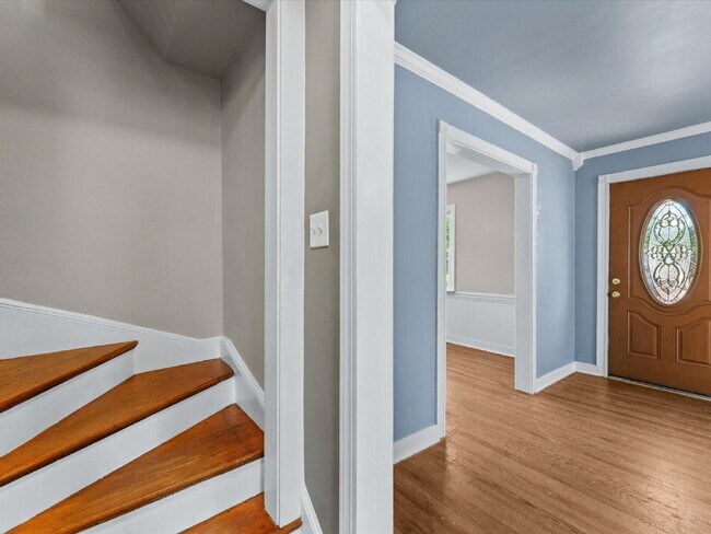 Building Photo - 7602 Woodman Rd