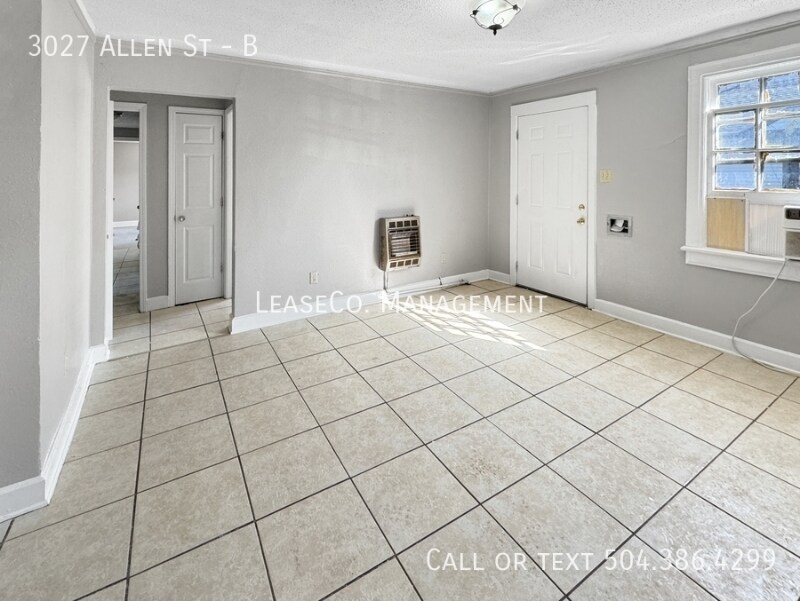 Building Photo - 3027 Allen St