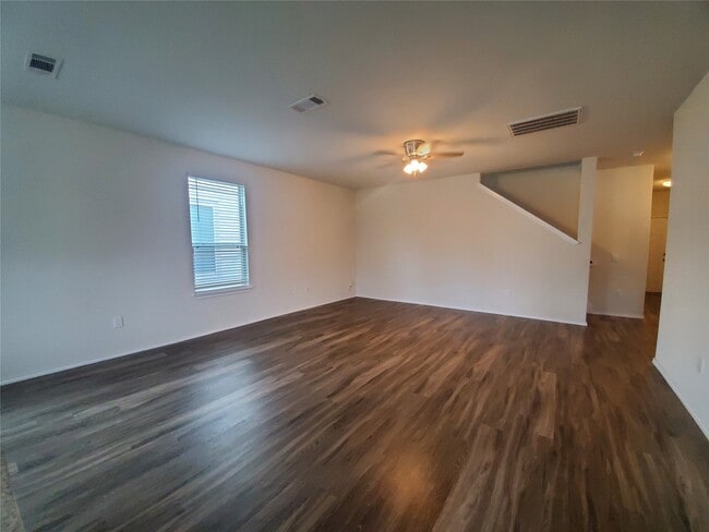 Building Photo - 14614 Sierra Garden Dr