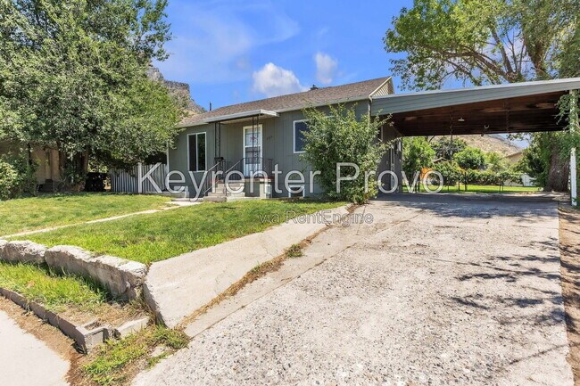 Building Photo - 1304 E 520 S St