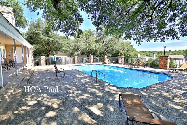 Building Photo - 3880 Williamsburg Cir