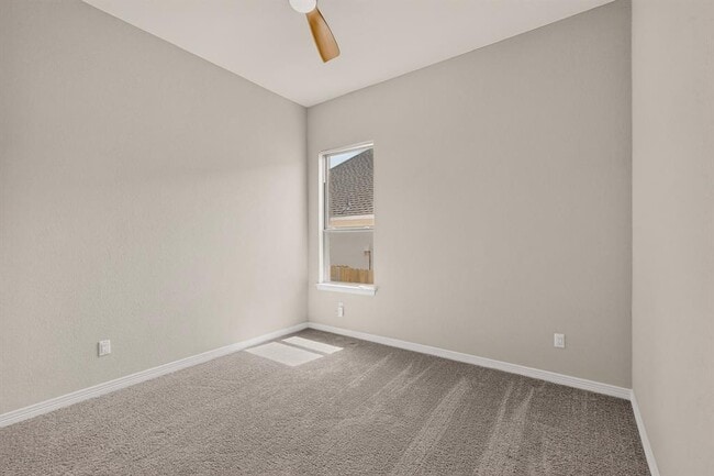 Building Photo - 2433 La Mirada St
