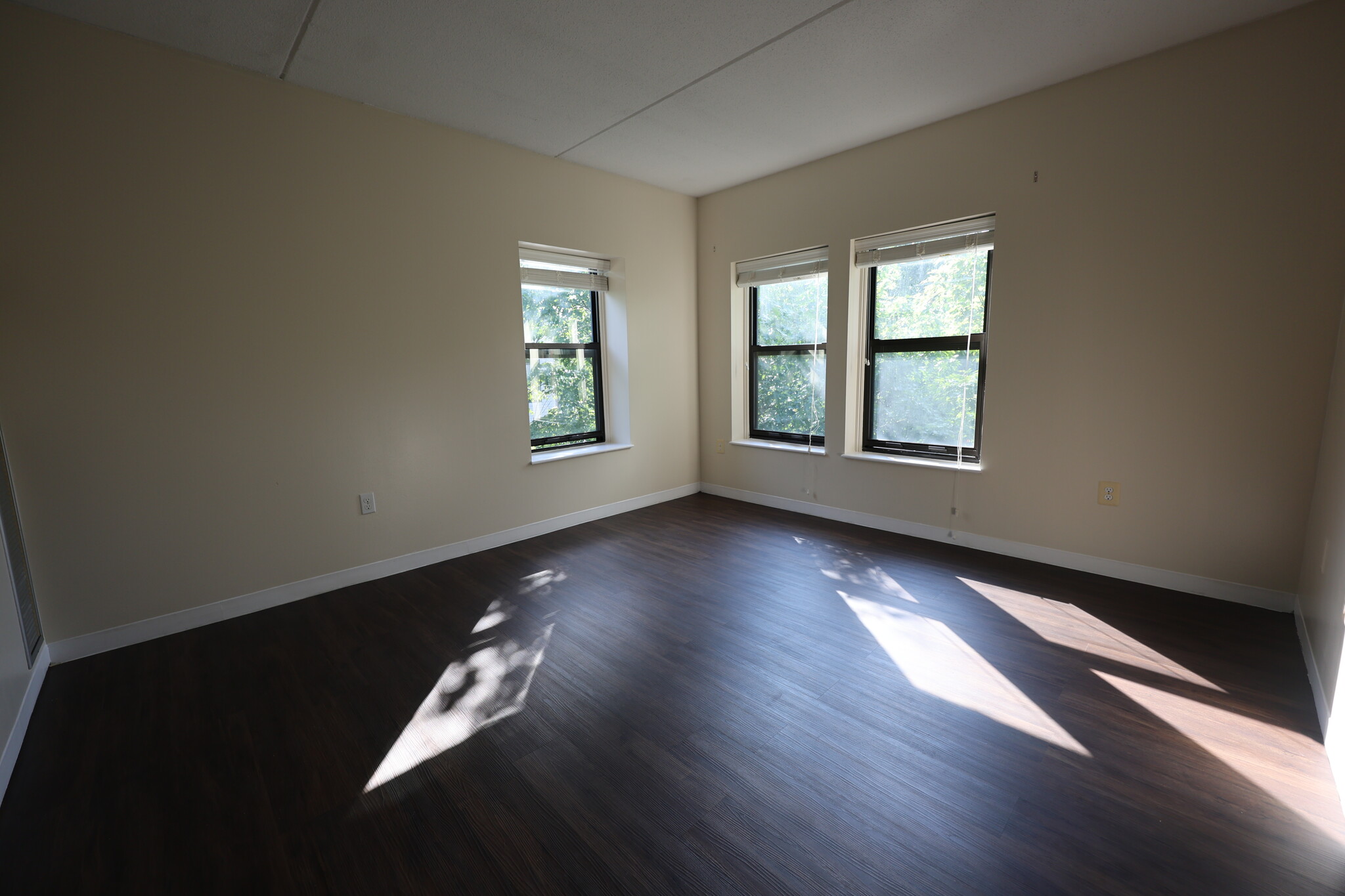 Building Photo - 14 Heron St