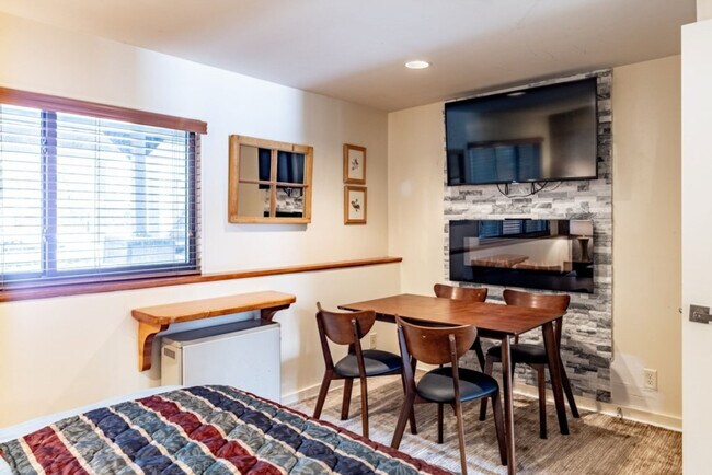 Building Photo - 4323 VT-108