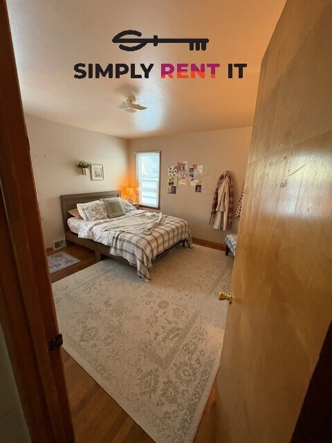 Building Photo - 6 Bedroom House on Campus, August 1st