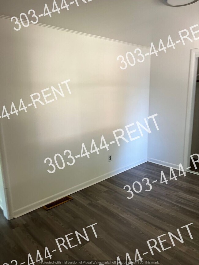 Building Photo - $500 Move-In Special – 3-Bed Ranch Home Minutes from Downtown Denver