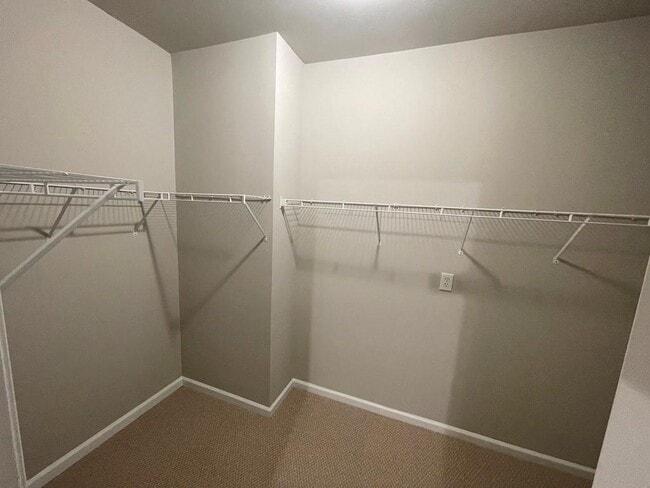 Building Photo - 12785 Doe Dr