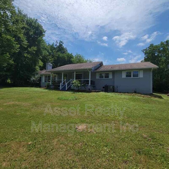 Building Photo - 201 Farlow Dr