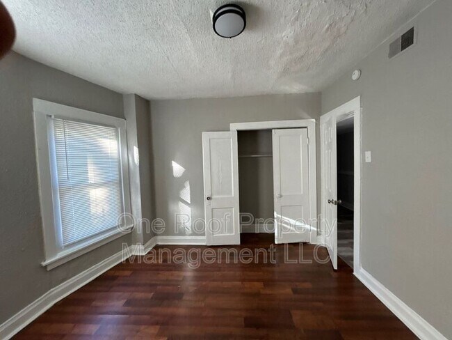 Building Photo - 3224-3226 E 8th St.